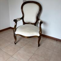 Poltrona in stile Luigi Filippo.