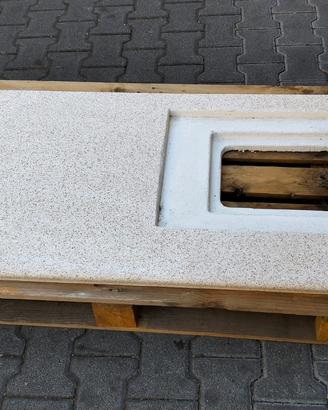 Top in granito con foro per lavello - 153 x 62 cm