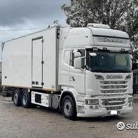 Scania r 560 cella frigo 7.40 atp 2026 voith