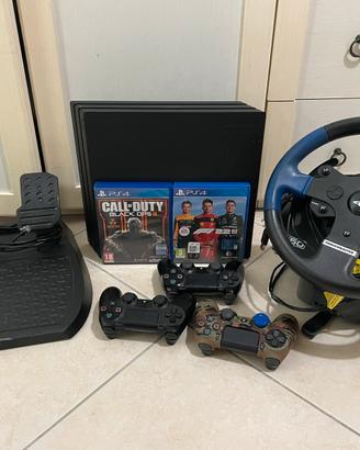 Ps 4 pro+volante thrustmaster T150+3 pad+giochi