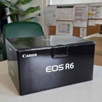 CANON R6 NUOVA 3 ANNI GARANZIA E CASCO