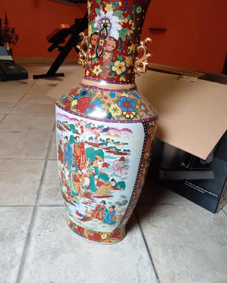Grande vaso orientale in porcellana decorata
