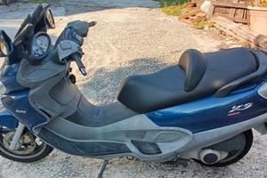 Piaggio X9