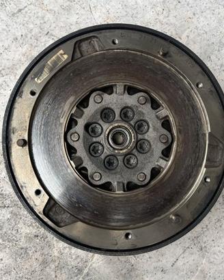 Volano a strappo BMW 320d 2009 2000cc TD N47D20C