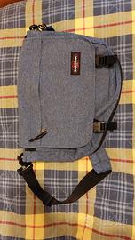 Zaino borsa a tracolla Eastpak blu grande
