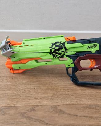 BALESTRA NERF ZOMBIE  STRIKE