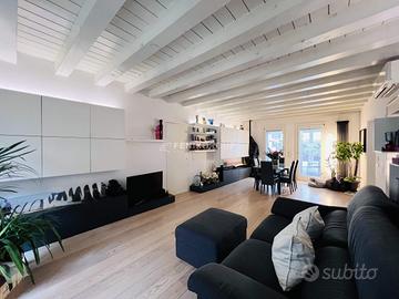 SPLENDIDO QUADRILOCALE CON 92 MQ di TERRAZZO