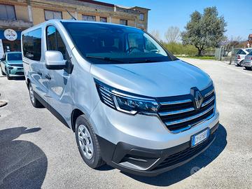 Renault Trafic PASSENGER 9 POSTI