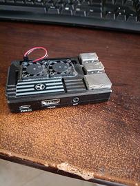 Raspberry PI 3B +, chassis e alimentatore