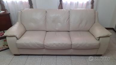 divano 3 posti pelle beige Natuzzi