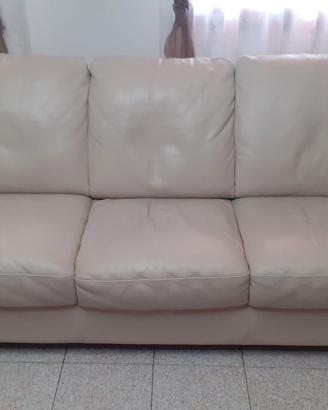 divano 3 posti pelle beige Natuzzi