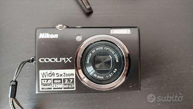 Macchina Fotografica Nikon S570 + Memoria 2GB