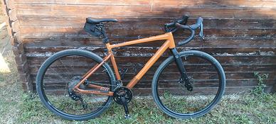 Focus Atlas 6.7 gravel 2023 taglia M
