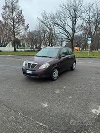 Lancia ypsilon 1.2 benzina Neopatentati