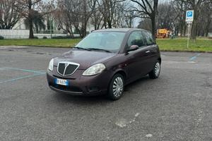 Lancia ypsilon 1.2 benzina Neopatentati