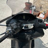Suzuki Burgman 400 lux anno 2015