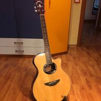 Chitarra acustica elettrificata Yamaha APX500