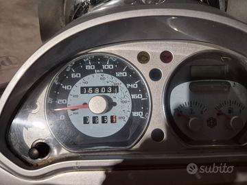 scooter Beverly 500 grigio