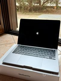 MacBook Pro con touchbar