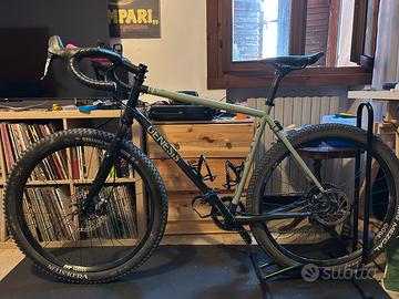 Genesis Fugio (bici da gravel/viaggi)