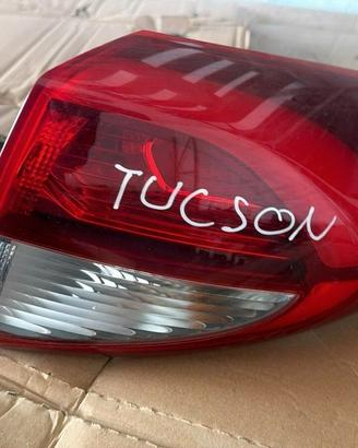 FARO POSTERIORE DX HYUNDAI TUCSON