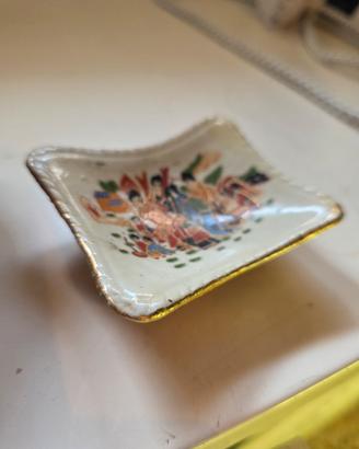 piattino in ceramica stile giapponese