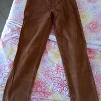 pantaloni 