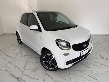 SMART FORFOUR PASSION AUTOMATICA/PANORAMA/NAVIGATO