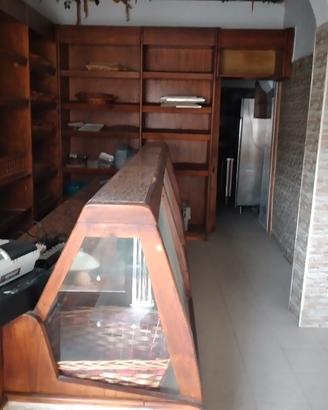  locale commerciale