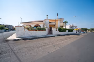 Piano Rialzato in Villa Totalmente Indipendente