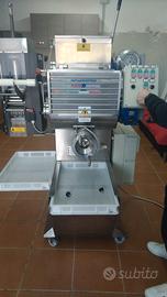 Macchina raviolatrice e pressa(combinata)Dominioni