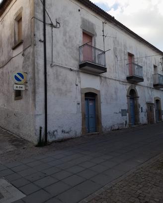 Casa Indipendente in piccolo Borgo