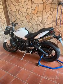 Triumph street triple 675R