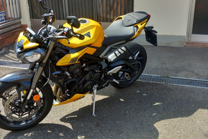 Triumph STREET TRIPLEE RS come nuova