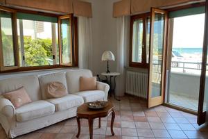 Casa fronte mare a Marzocca