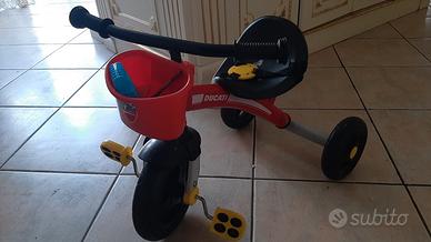 triciclo/ bici bambino ducati