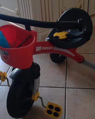 triciclo/ bici bambino ducati