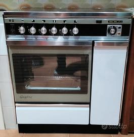 Cucina a gas con 5 fuochi + forno vintage