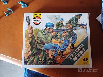 WW II German paratroops - Airfix