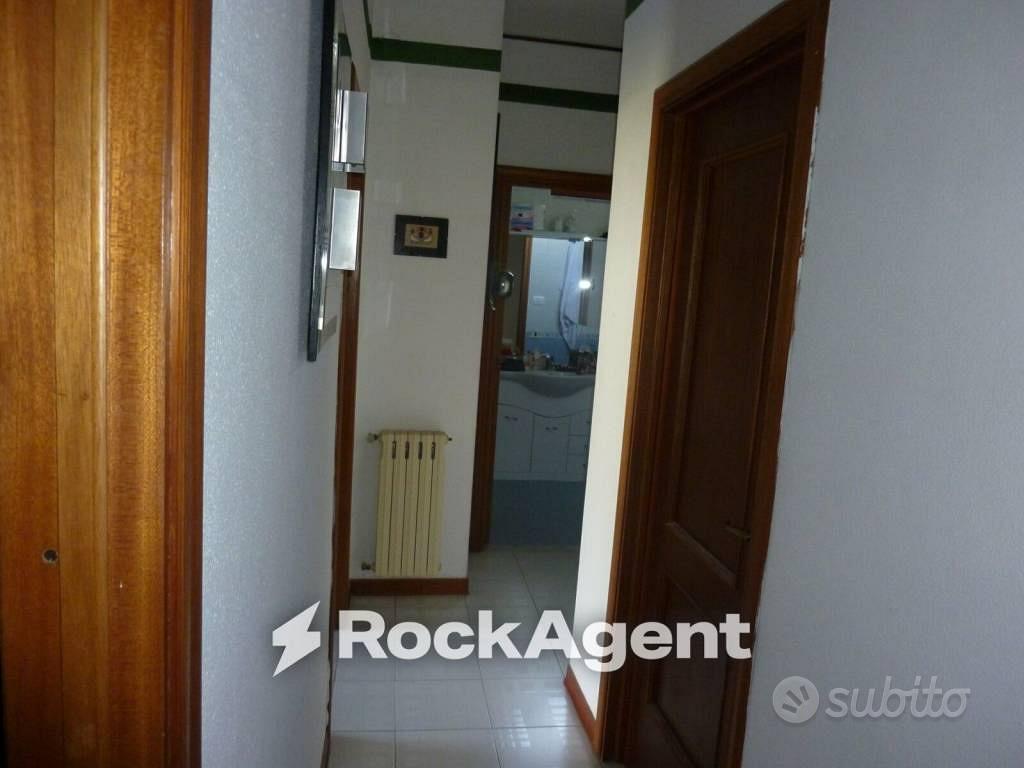 Appartamento di 111 m² con 4 locali a Trecchina - Altro