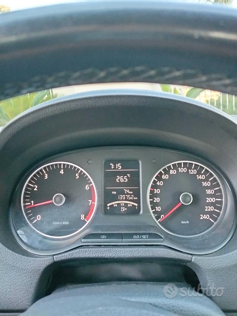 Volkswagen Polo 2011 photo 3