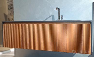 MOBILE BAGNO SOSPESO EXPO L122