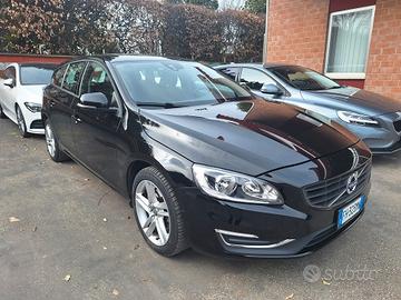 Volvo V60 D2 Kinetic - cambio automatico -