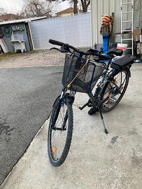 Bici con pedalata asistita