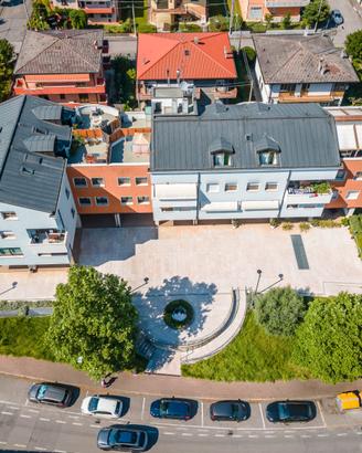 Ospedali: negozio di 220 mq