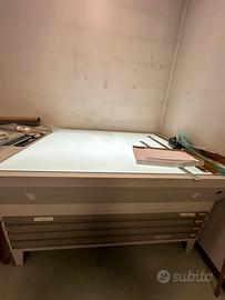 Tavolo da lavoro luminoso