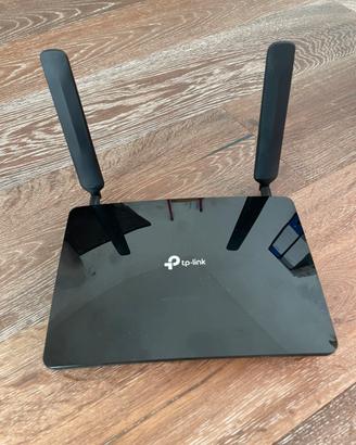 ROUTER per WiFi TP-LINK TL-MR6400 4G 300Mbps