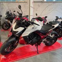 Honda Hornet 750 2025
