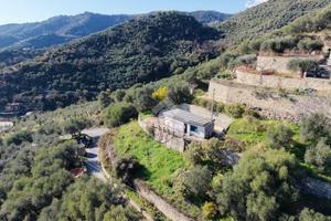 CASA INDIPENDENTE A TAGGIA