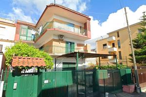 Fabbricato di 3 app.ti villaricca giugliano